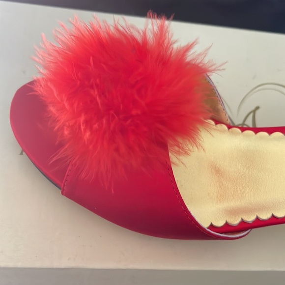 Never worn Mariah Carey satin kitten heels with box. Red. Size 7 1/2. - Picture 5 of 10